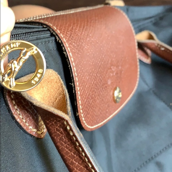 Longchamp large shoulder purse - Picture 5 of 14